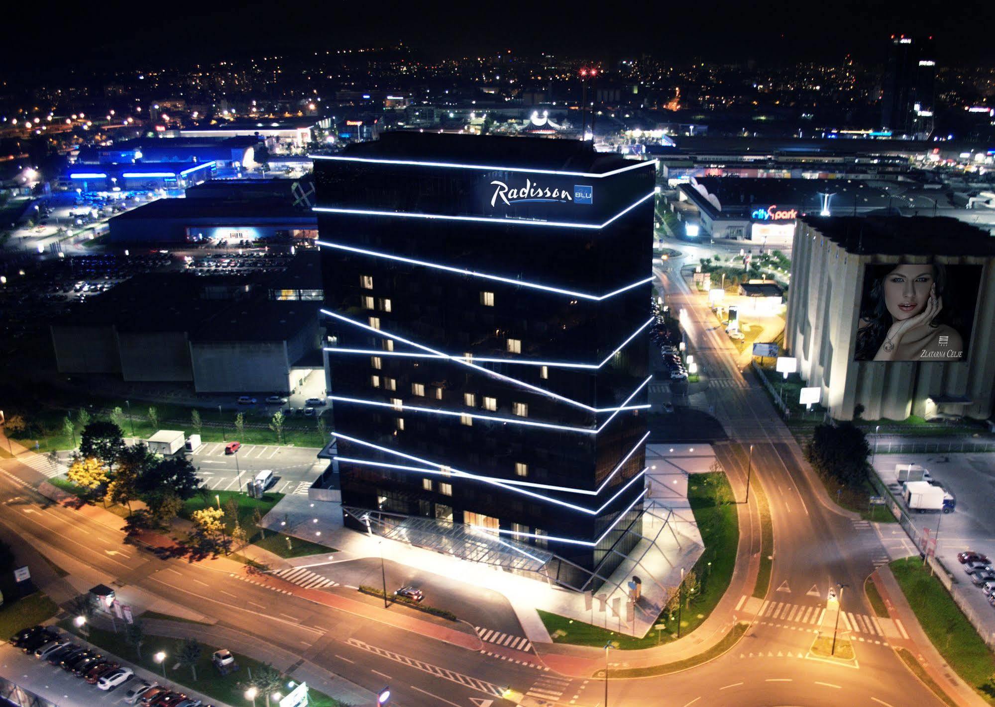 Hotel Radisson Blu Plaza