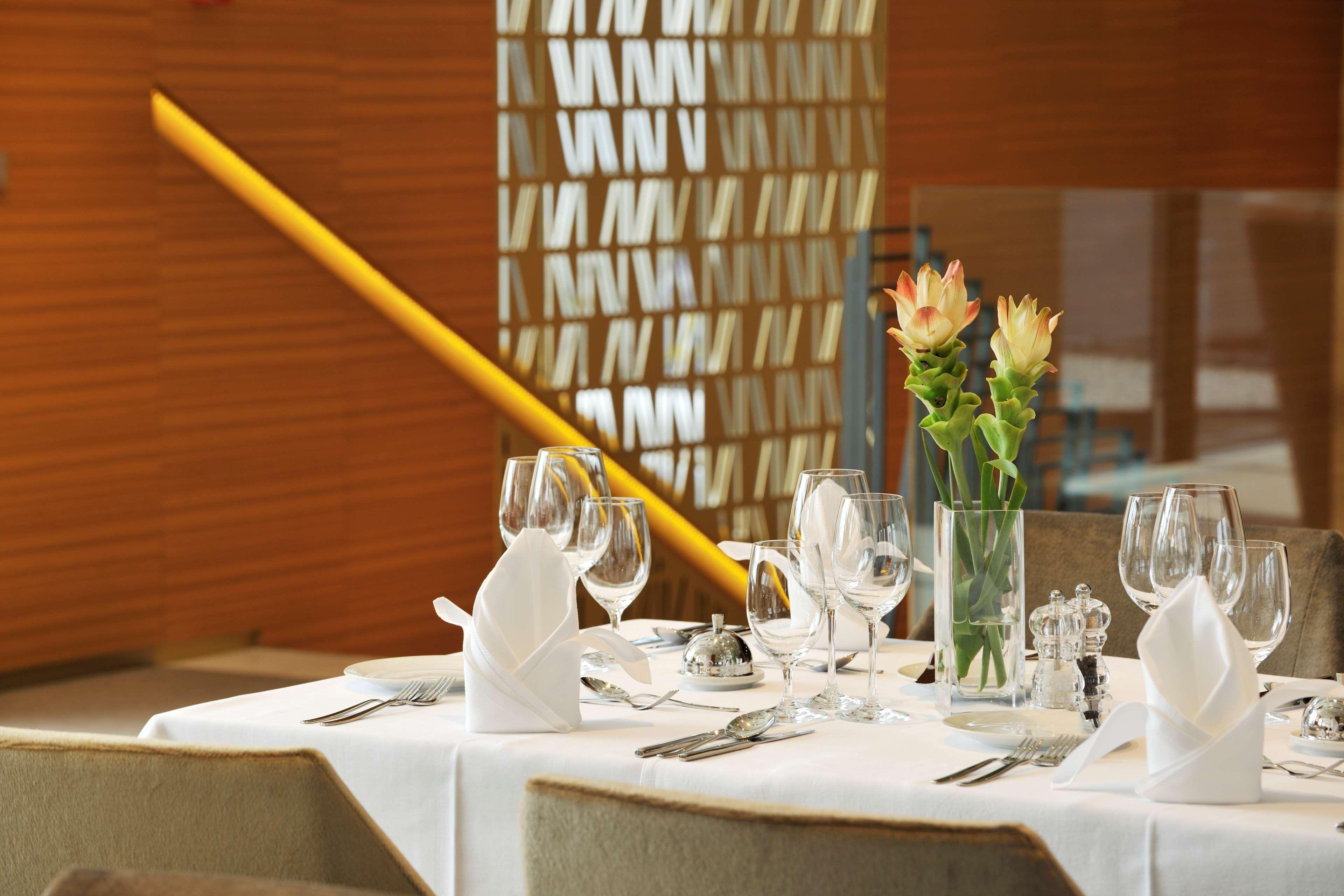 Hotel Radisson Blu Plaza 4*